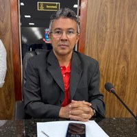 Presidente Ivanildo propõe construção de banheiros públicos na Alameda Gastronômica