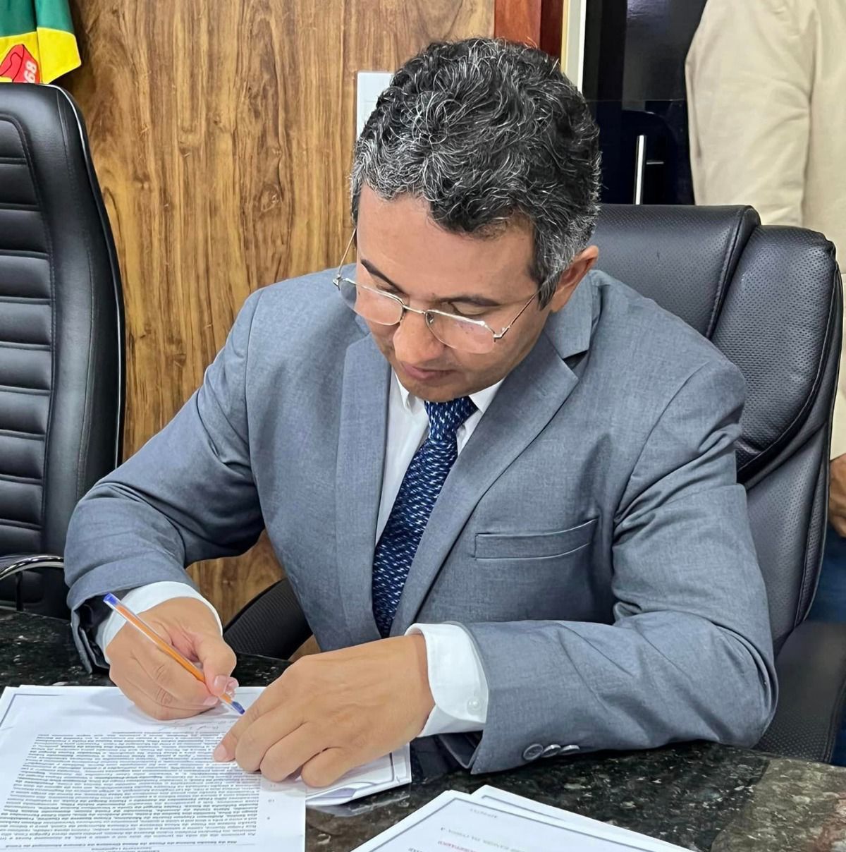 Presidente da Câmara, Ivanildo do Hospital, propõe presença de profissionais de Educação Física nas academias públicas de Caicó