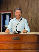 Presidente da Câmara, vereador Ivanildo do Hospital, solicita reforma da Escola Municipal Professor Raimundo Guerra