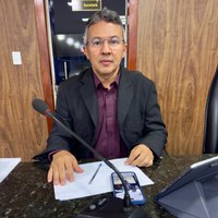 Presidente Ivanildo pleiteia doação de terreno para associação de motociclistas