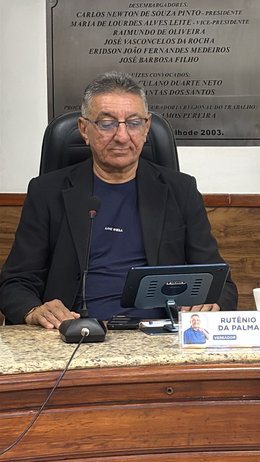 Rutênio da Palma solicita instalação de parquinho infantil em praça do Distrito Palma