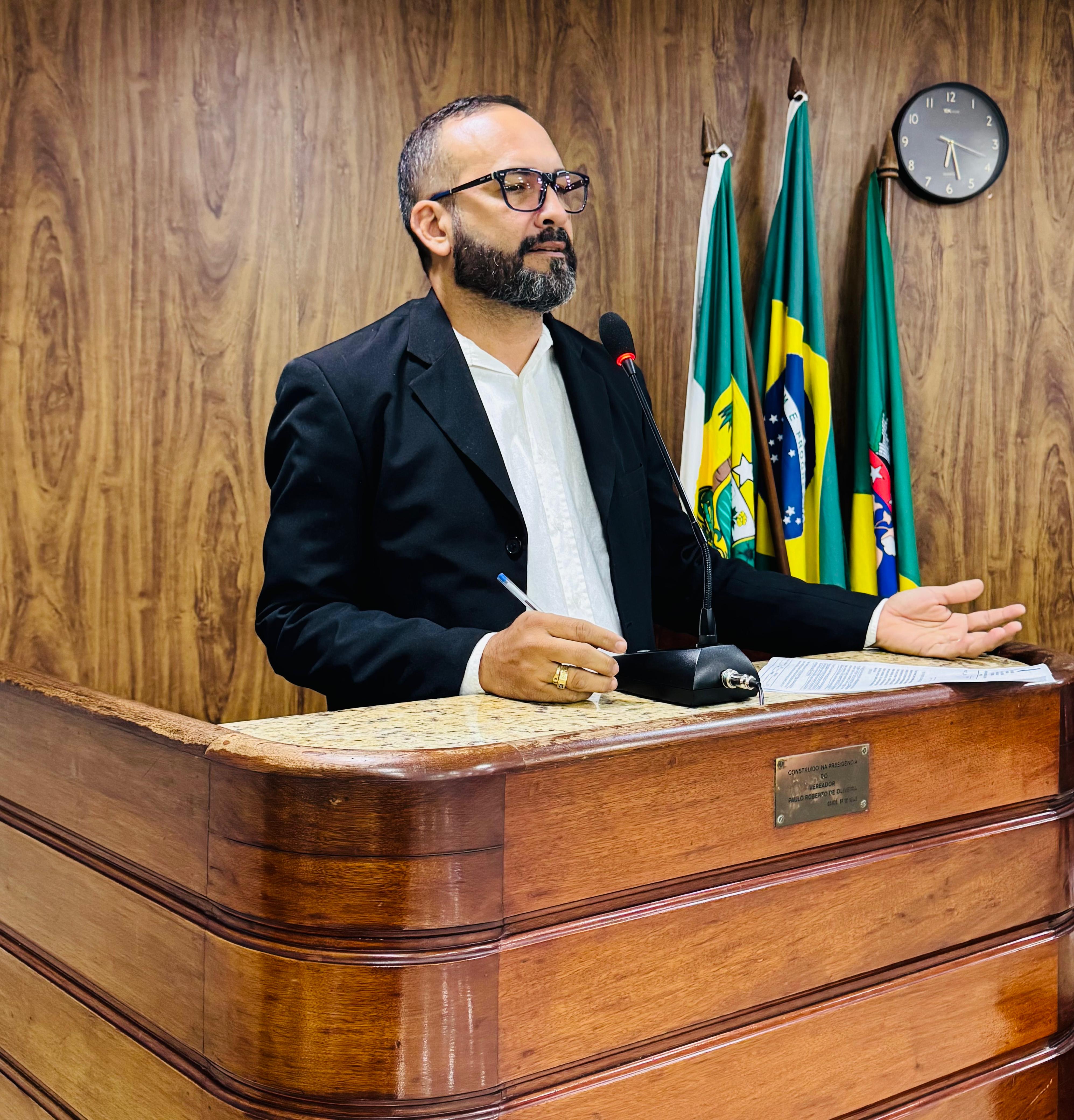 Vereador Andinho Duarte solicita recursos para pavimentação de ruas no bairro IPE