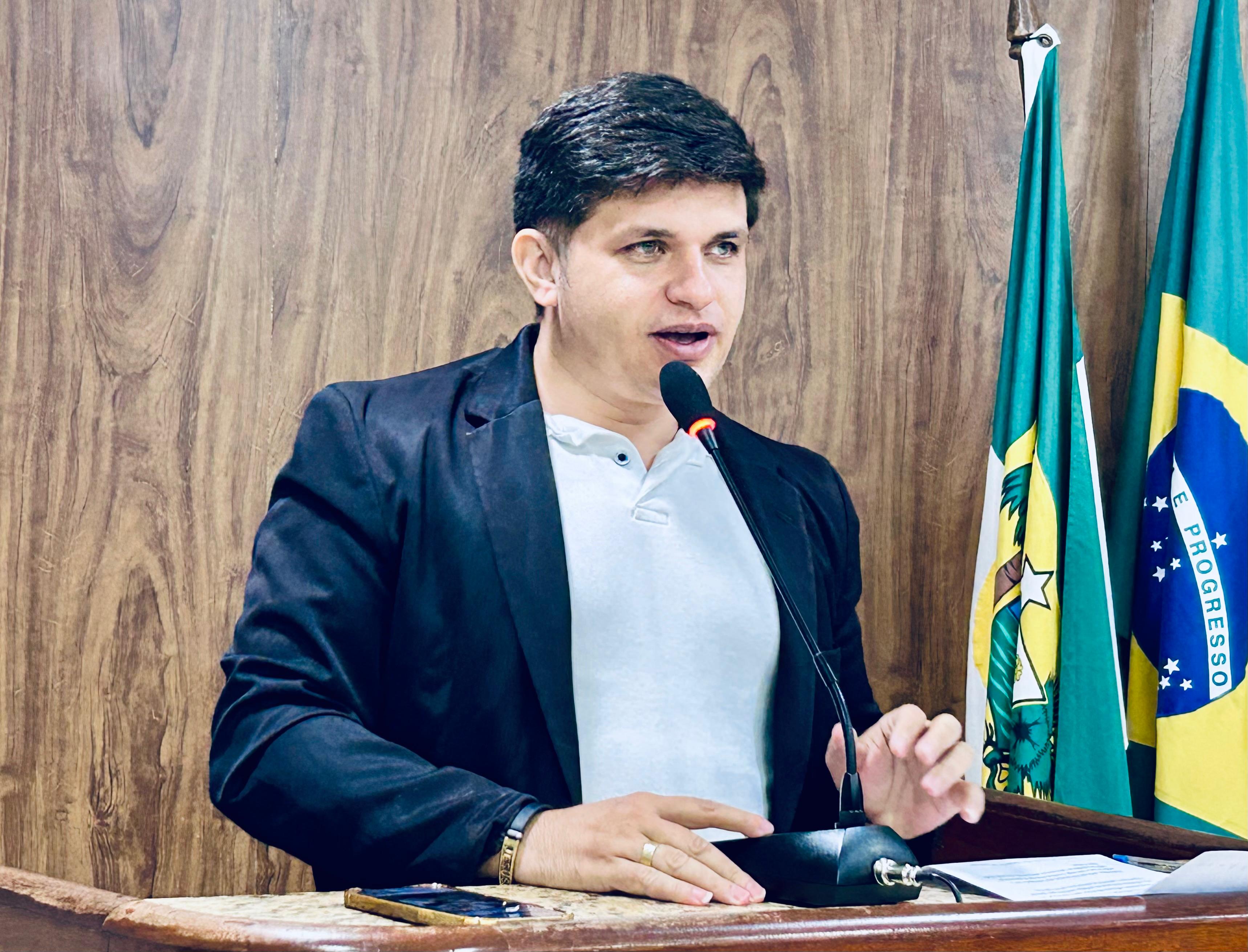 Vereador Diogo Silva propõe criação do programa “Jovem do Amanhã” para formação e qualificação de jovens caicoenses