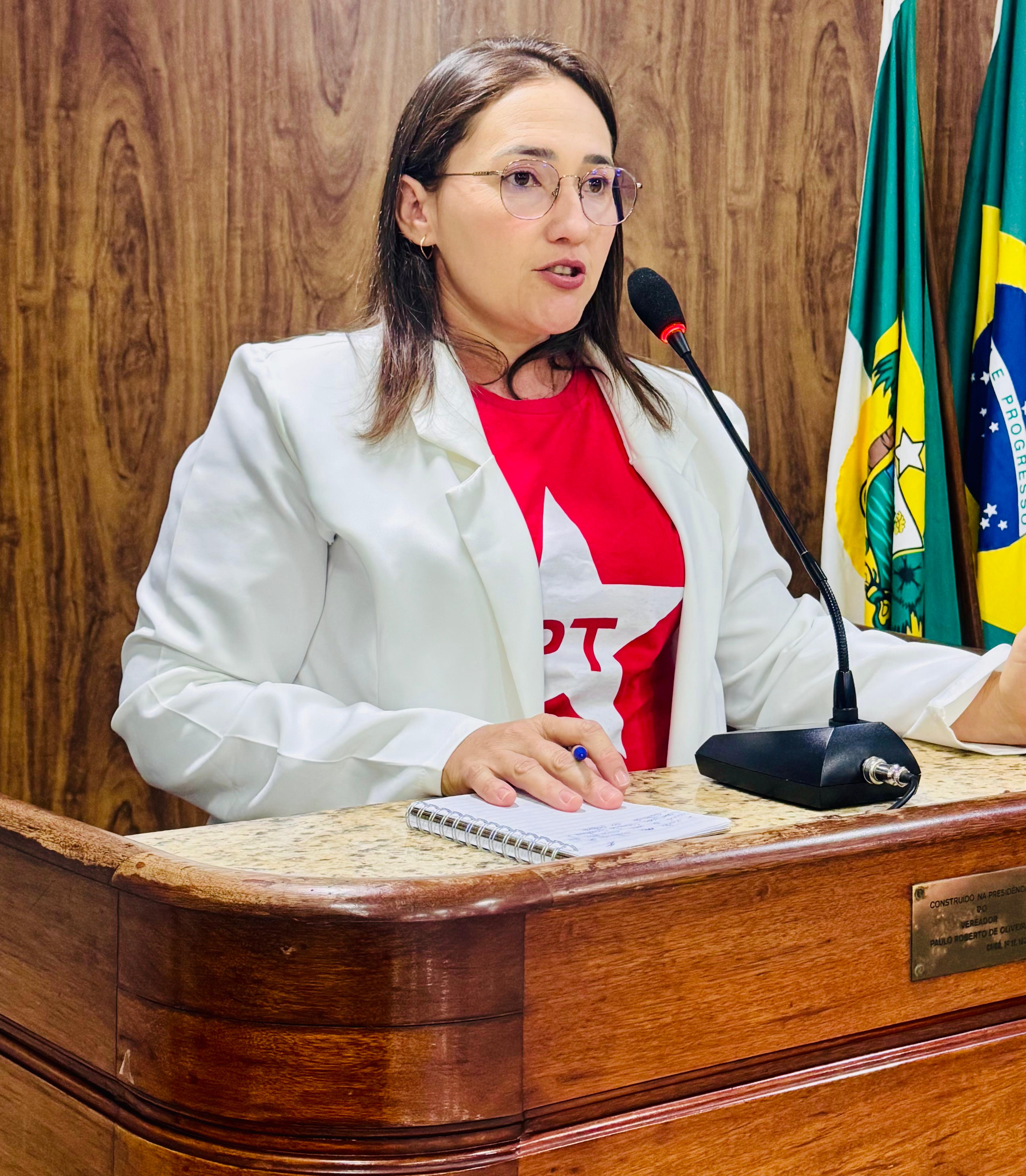 Vereadora Ana Aline propõe cotas para mulheres no ingresso da Filarmônica de Caicó